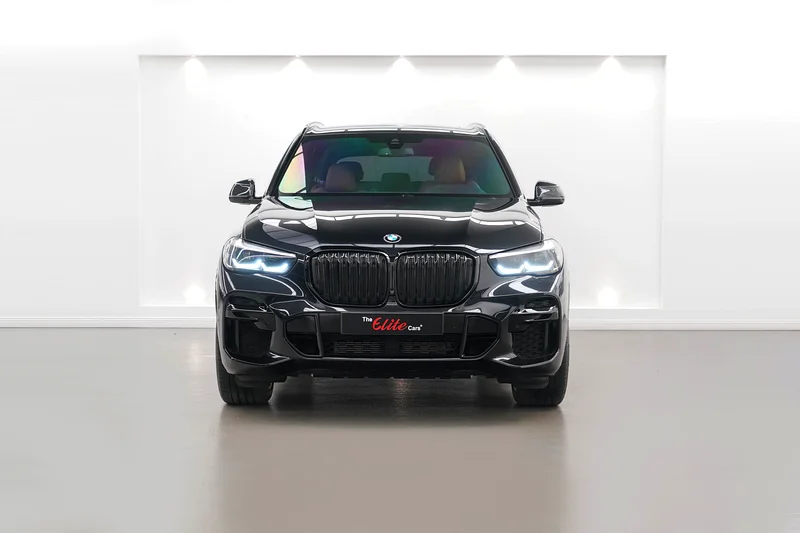 2023 بي إم دبليو X5 xDrive 40i / مجلس التعاون الخليجي / ضمان الموزع والخدمة لمسافات قصيرة63405749312385114