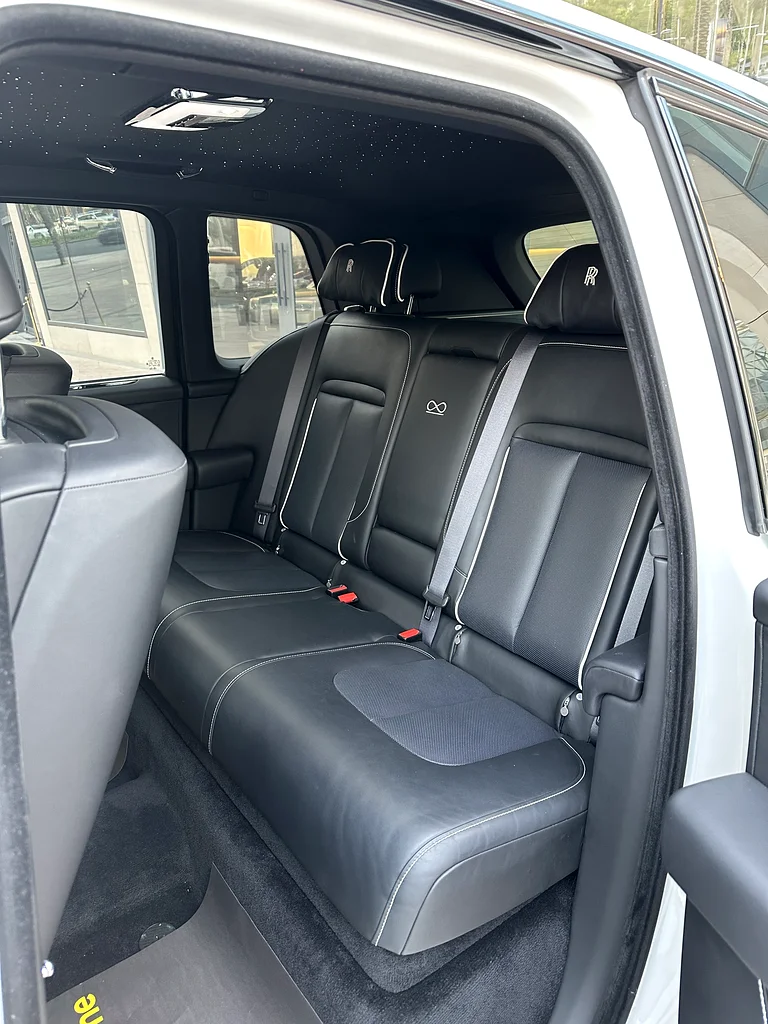 ROLLS ROYCE CULLINAN 2024 - BLACK BADGE WARRANTY+ SERVICE CONTRACT63398532088706113
