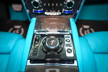 صورة 9 لـ 2019 ROLLS-ROYCE CULLINAN