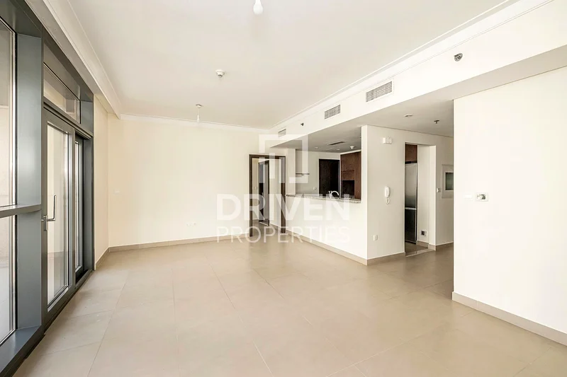 Spacious Unit | Ready to Move in | High Floor64027766193027111