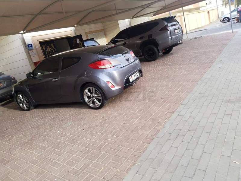 Hyundai velostor 2015 GCC63406913252995111