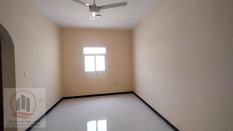 شقة للإيجار السنوي في الجرف 3، غرفتين63714636486659112