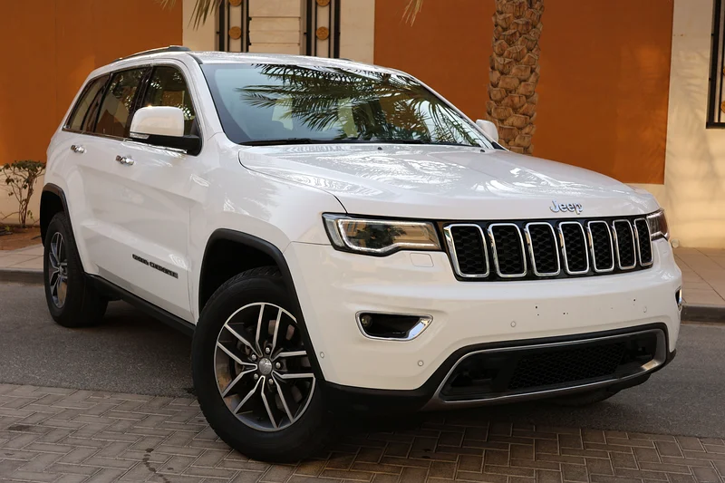 Jeep Grand Cherokee LIMITED 2018 121000KM GCC SPECS63398606575107111