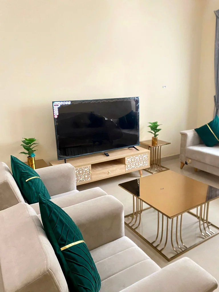 🏢 شقة مفروشة للإيجار الشهري | أبراج النعيمية – عجمان 📍 الموقع: أبراج النعيمية – منطقة مركزية رئيسية 🛏️ الوحدة: شقة مفروشة بالكامل63723852793986113