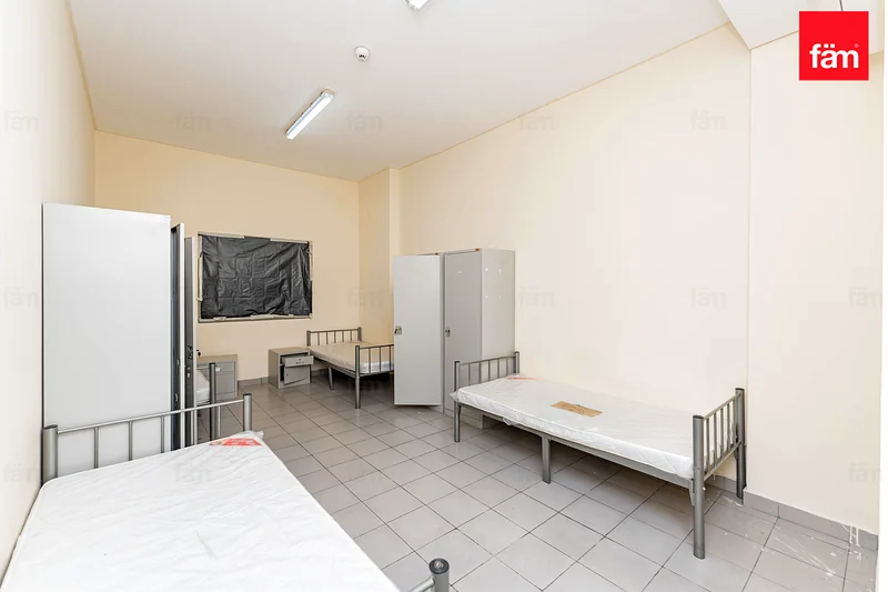 Freehold labor camp for local and GCC63823285178626113