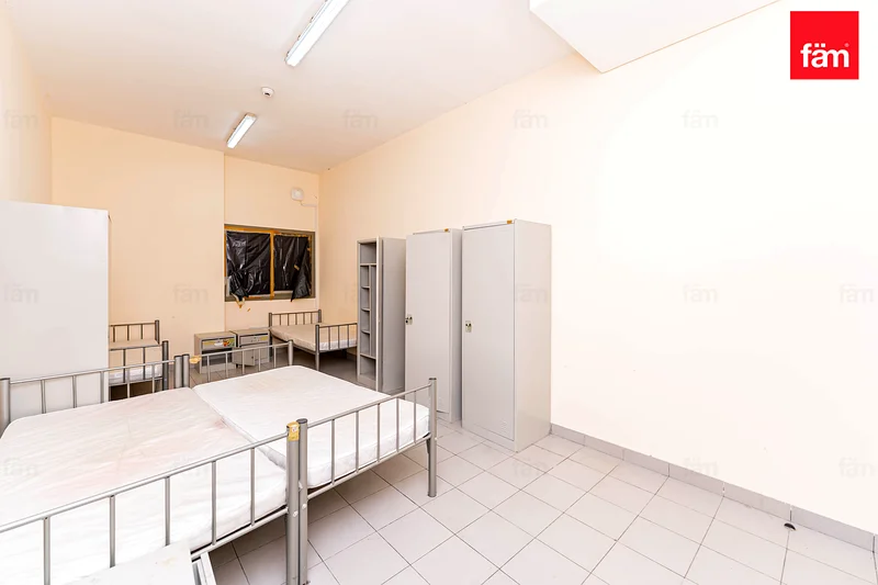Freehold labor camp for local and GCC63823285178626114