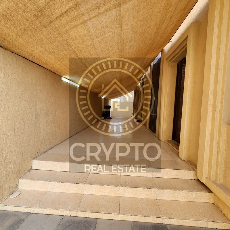 للإيجار، فيلا من طابقين في دايت الجنوبية63813320092418112