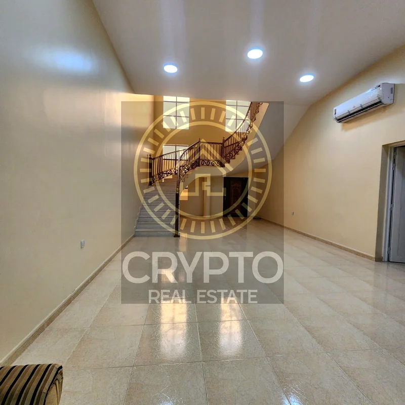 للإيجار، فيلا من طابقين في دايت الجنوبية63813320092418114