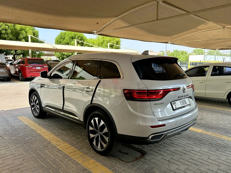 Full options...warranty till 2028...massage seats...panoramic roof...63398496810370112