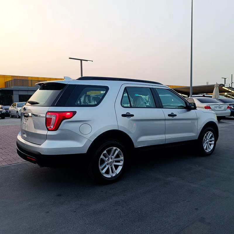 Ford Explorer Gulf 201663399890069761114