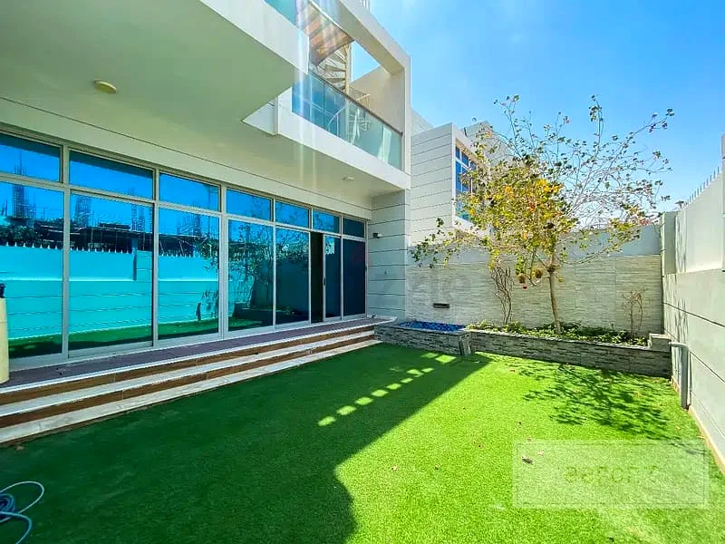 4 Bedroom Villa63404356847747113