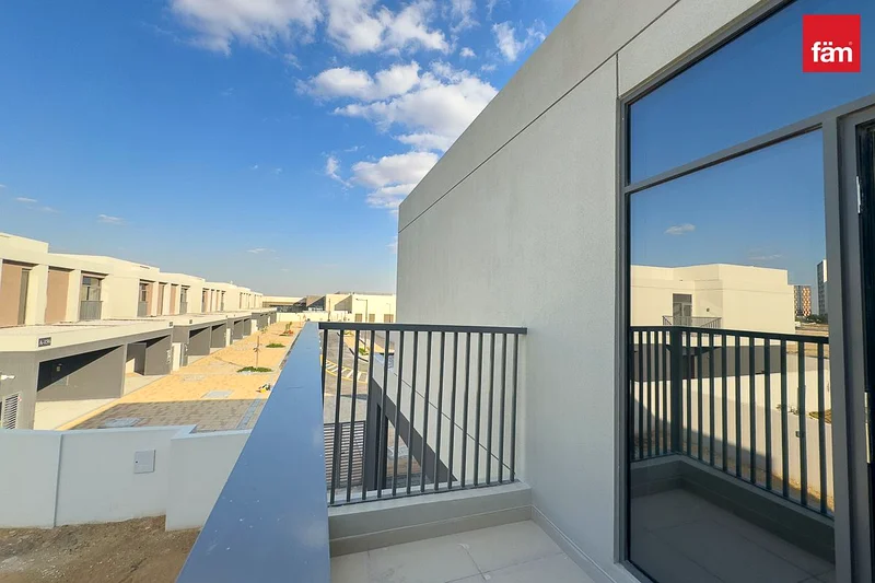 Single Row | Brand New | Near Amenties63751406002562113