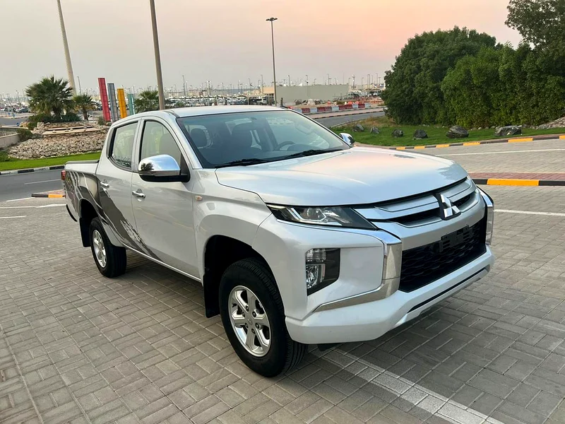 MITSUBISHI L200 PETROL 4X463398590490114112
