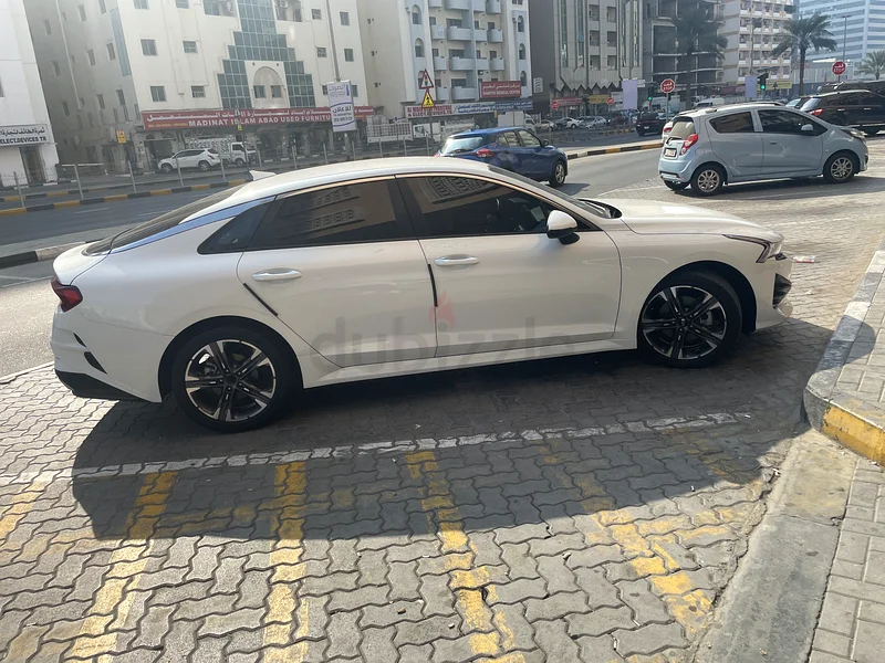 كيا K5 خيار كامل ميزات نادرة حالة ممتازة63406919617282112