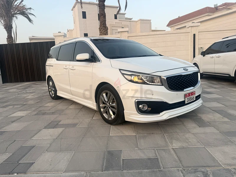 Kia Gulf Carnival, the peak of cleanliness, no incidents, one owner63398625971459111