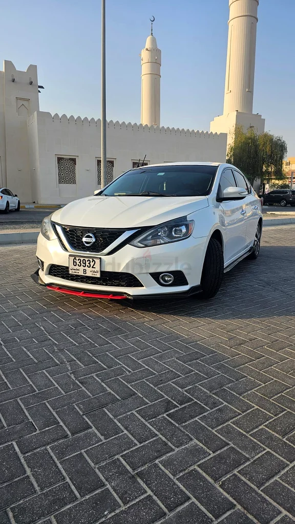 Nissan Sentra 2017 SL  
Mileage: 131,000 kilometers634125383365151115