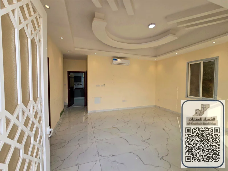 فيلا سكنية للإيجار – الياسمين، عجمان فيلا واسعة تقع على طريق رئيسي، مثالية للعيش العائلي، مع اتصال كهرباء محلي63717646868099112