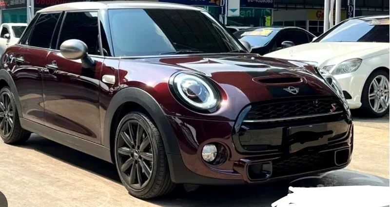 Mini Cooper Clubman63398519996801111