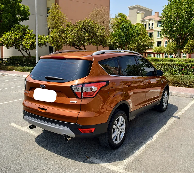 LIKE NEW CONDITION / FULL OPTION 4X4 GCC 2019 FORD ESCAPE // LOW MILEAGE63399877602691113