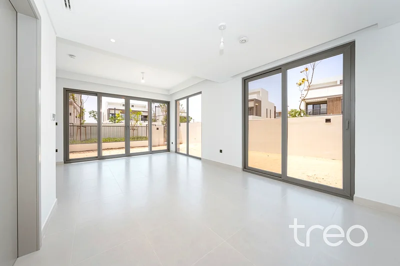 Corner Plot Twin Villa |Type B | Sky Suite63930042827137112