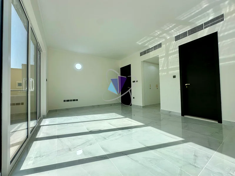Newly Renovated | Amazing Layout | Single Row63403401699075113