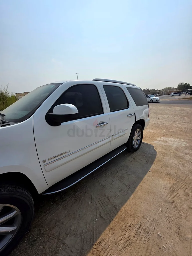 For sale GMC Yukon Denali63398501511810112