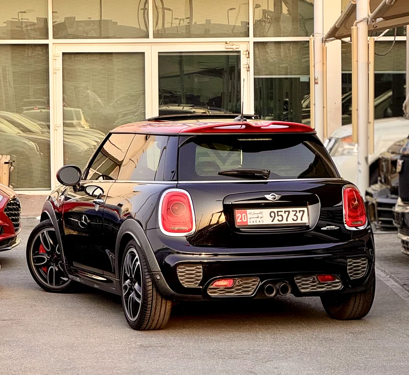 Mini Cooper John Cooper Works 2018 GCC Full Option Super Clean63398524155777114