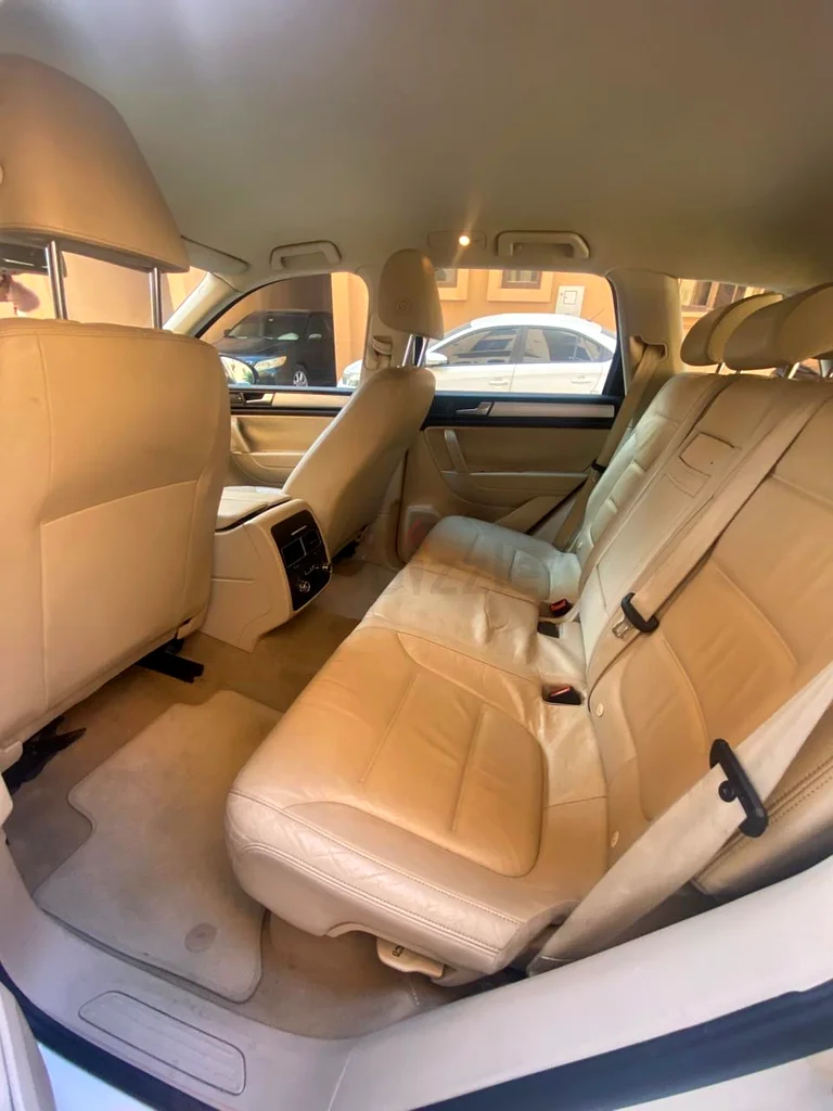 VW Touareg 2012 model GCC63398567758851114