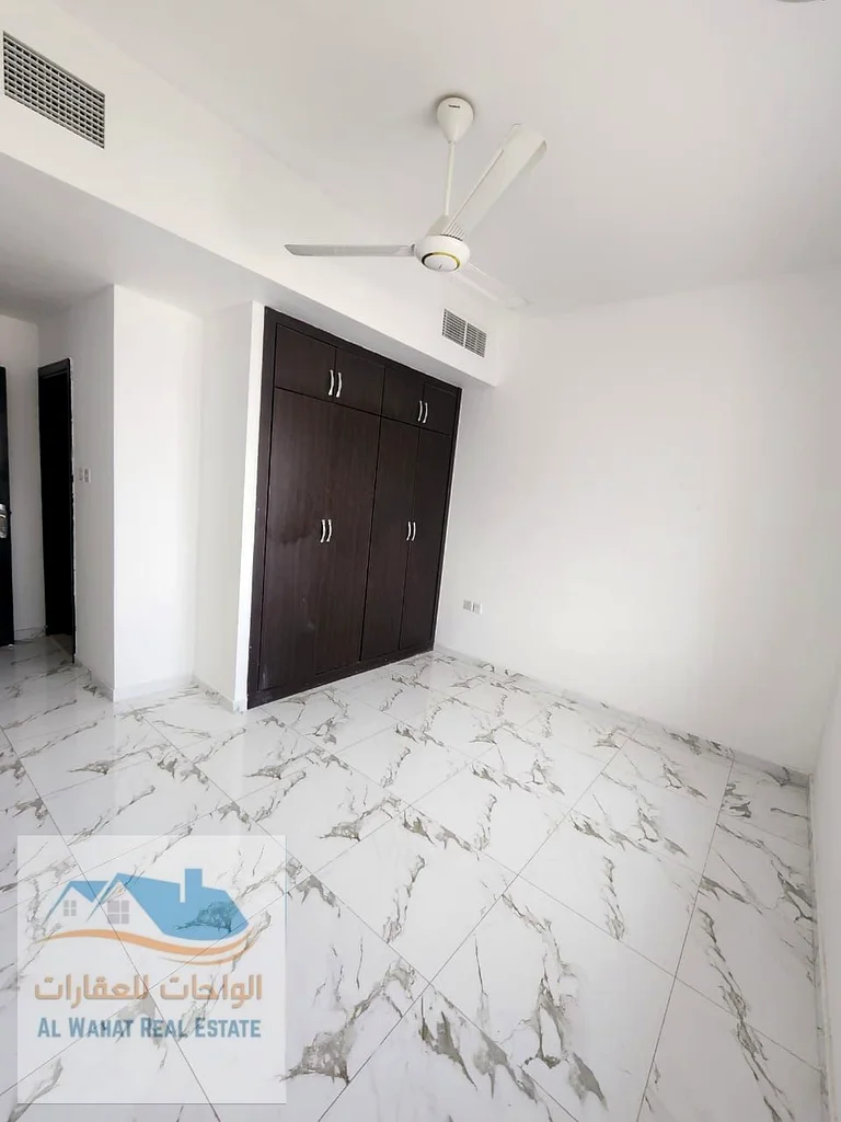 🏢 For Annual Rent – Al Rashidiya, Ajman  📍 Location: Behind the Ladies Park – a quiet, upscale area close to all essential services such as supermar63721338626690112