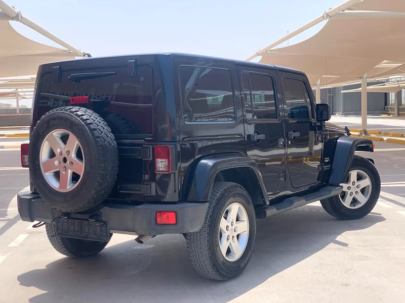 JEEP WRANGLER SAHARA + 2015 | FULL OPTIONS | ORIGINAL PAINT NO ACCIDENTS | 2 KEYS63398601172483113