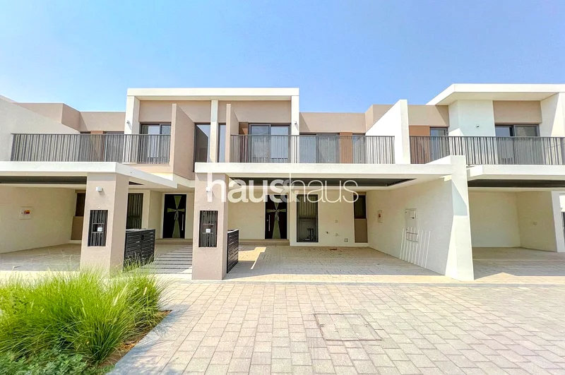 Extended | Upgraded | Modern Design63930282675074110