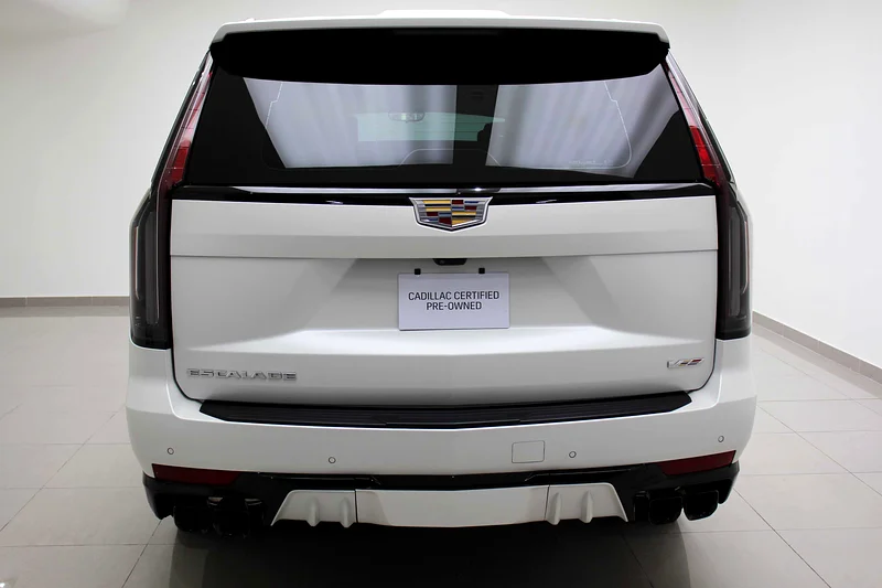 Escalade 6.2L Supercharged V-Series63398490362626113