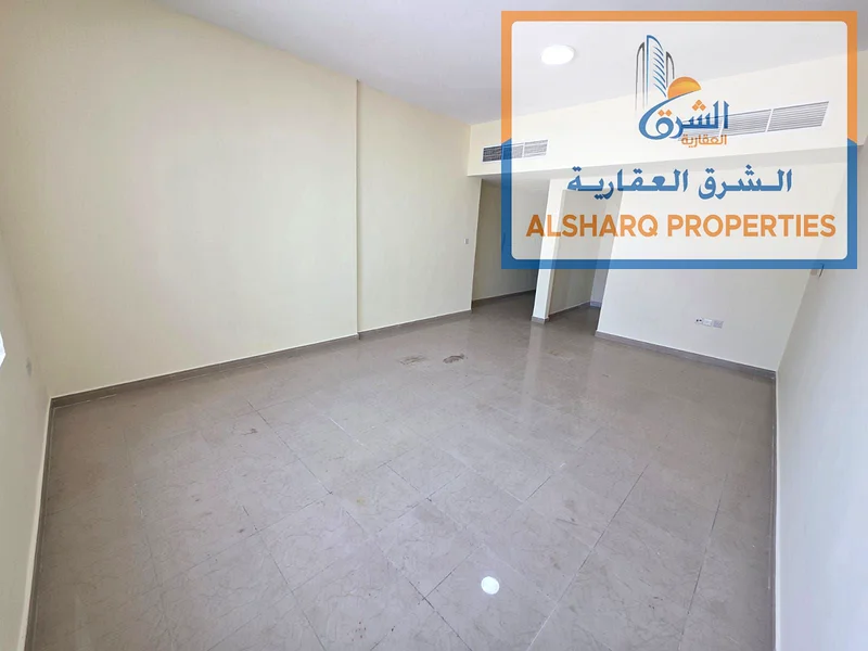 شقة للايجار السنوي في برج هورايزون، 22,000 درهم إماراتي على 4 أقساط، مساحة كبيرة جداً، تخطيط ممتاز صيانة من قبل المالك، نظام تكييف مركزي وتدفئة63722544146563112