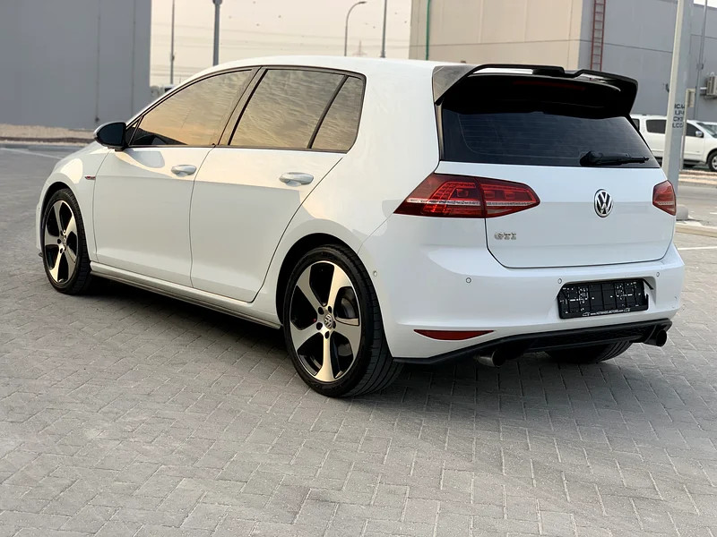 Golf GTI 2016, Gulf version, full option, mileage 158,000, first owner63398573316737113