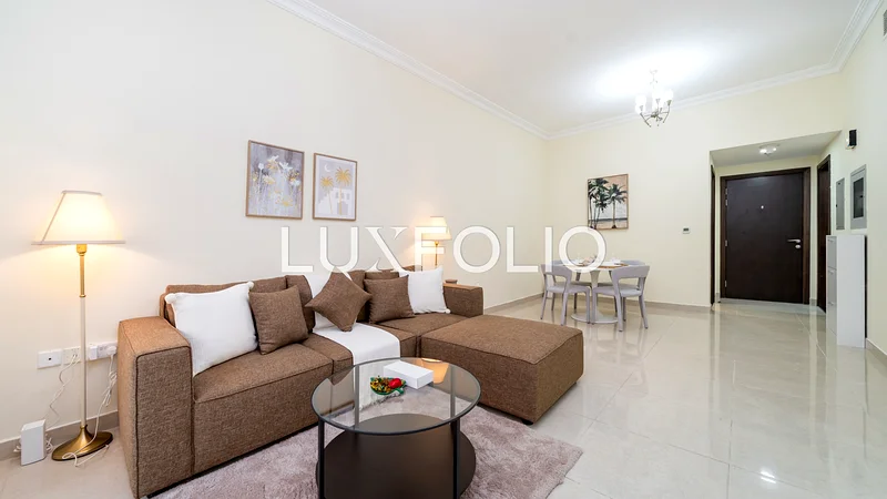 Bright & Stylish 2 Bed Home | Opposite Circle Mall63835395477121113