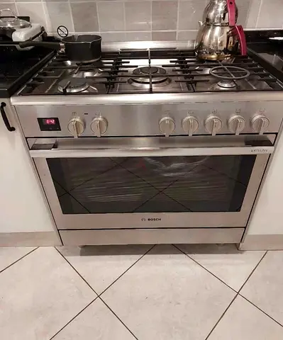 Bosch Series8 Top Gas Electric Oven Cooker stove 90x60cm
