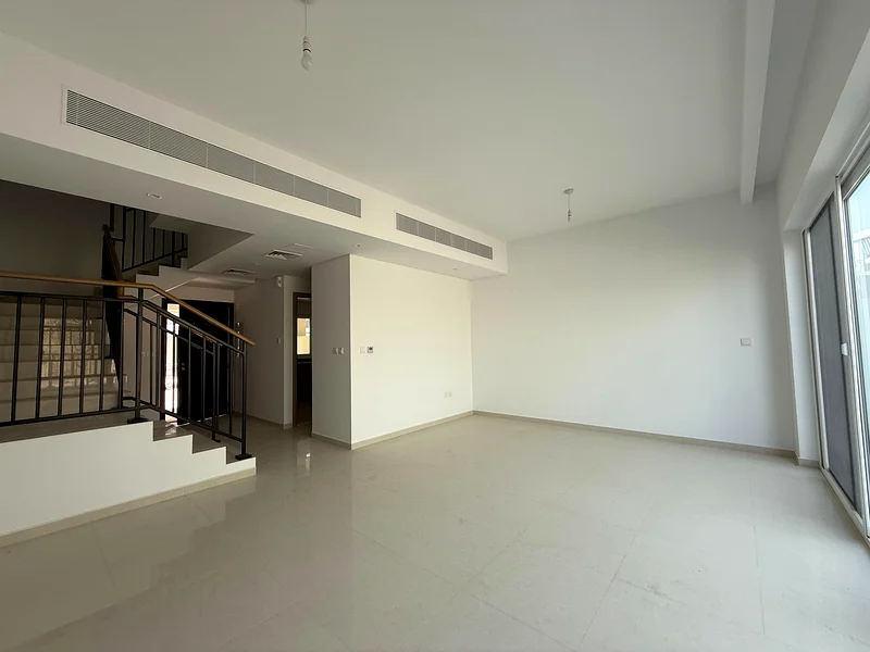 Direct Owner – 4BR + Study + Roof in Camelia, Damac Hills 2 | Semi Single Row | Prime Park View64005714290435114