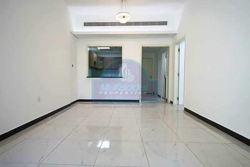 Next to Circle Mall | 01BHK| Ground Floor | Vacant63786870914049114