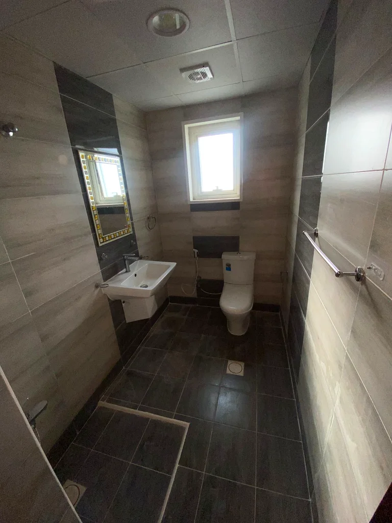 Al-Jarf 2, 2 rooms, a hall, 3 bathrooms, 2 balconies, central gas, second inhabitant, 45 thousand63712336358145114