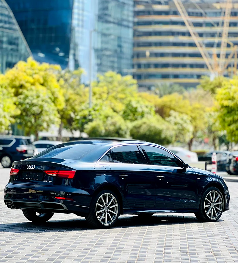 A3 Sedan Design 2.0 TFSI S Tronic - 2017 GCC Specs in excellent condition63398614460161114