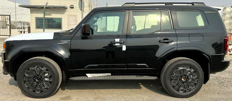 Toyota Prado Luxury 2.4L 2025 Black Petrol (Export Only)63401299697665111