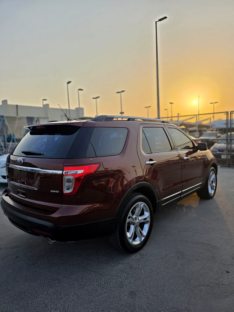 Ford Explorer 201563399889663106113