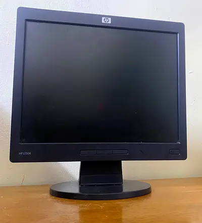 HP Monitor (cheap)