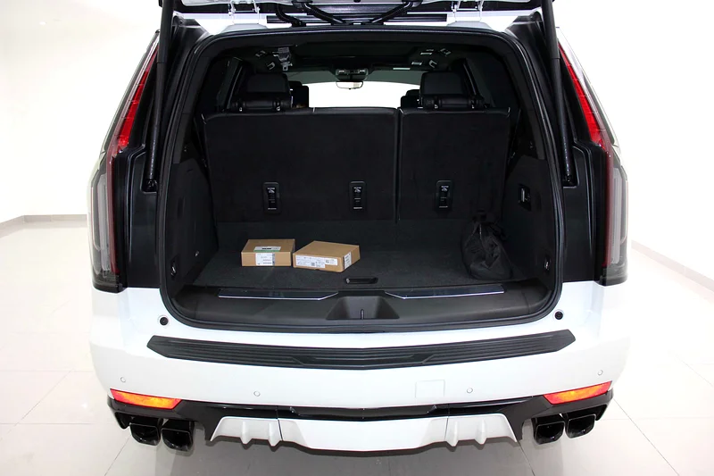 Escalade 6.2L Supercharged V-Series63398490362626114