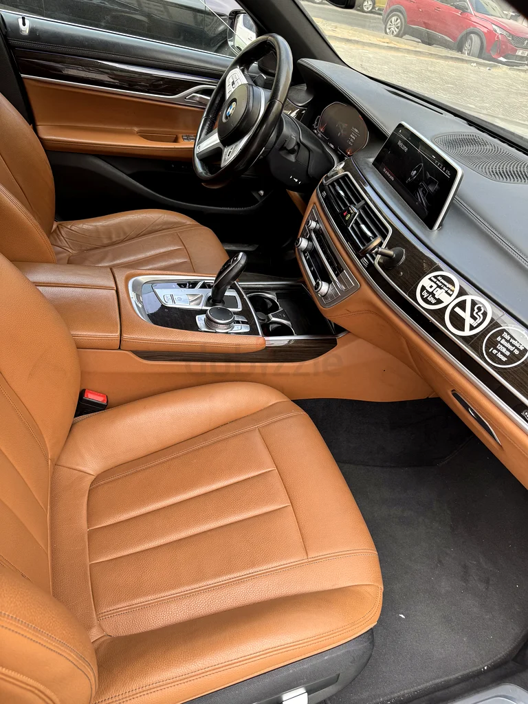 Bmw 735 LI M PACKAGE63411930954370111