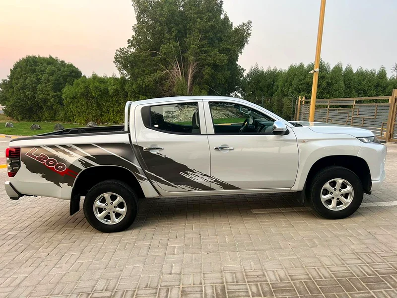 MITSUBISHI L200 PETROL 4X463398590490114113