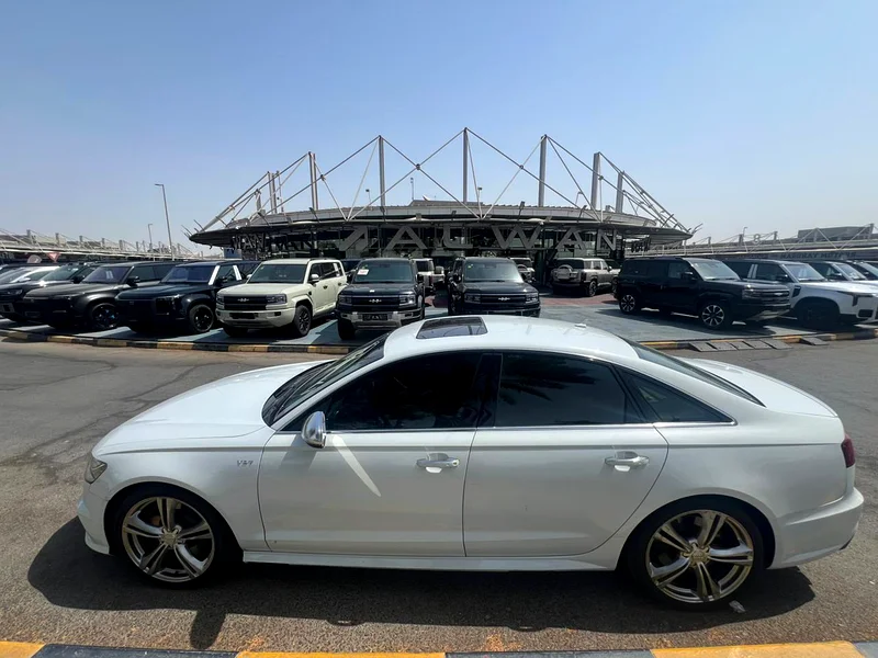 AUDI S663398609206657111