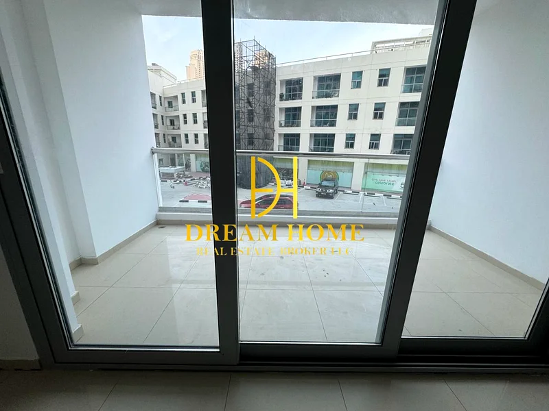 DEC TOWER 1 | شقة غير مفروشة من غرفتي نوم | بدون رسوم تبريد | دفع على 1 إلى 4 شيكات63774025209857113