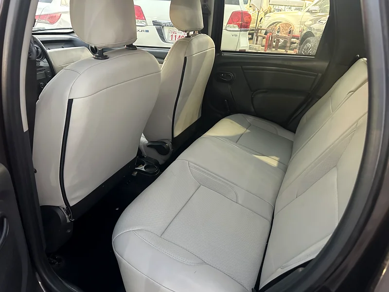 Renault Duster 2018 brown color GCC calen cAr63222312336259113