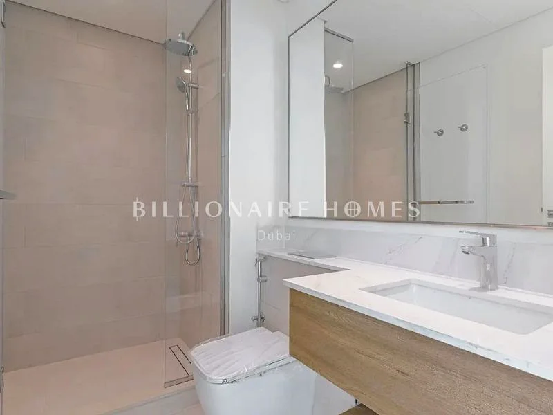 Close to Pool and Park | Pharo | Corner | Prime Location63947194127745114